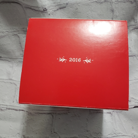 ๐SOLD๐ Hallmark Keepsake Angel Of Joy Christmas Ornament Year 2016 Robert Chad - Picture 9 of 12